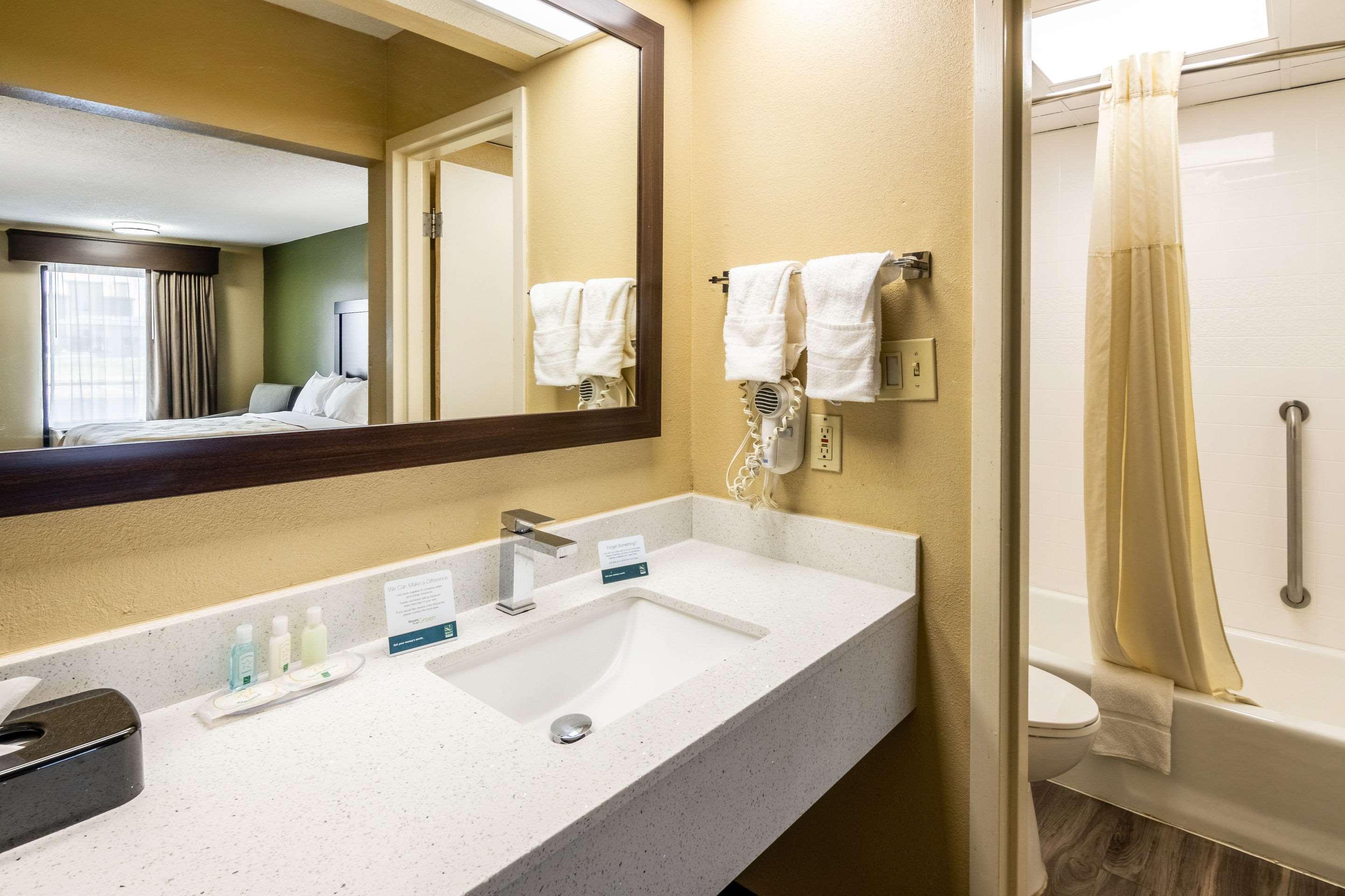 Quality Inn Perry - National Fairgrounds Area Exterior foto