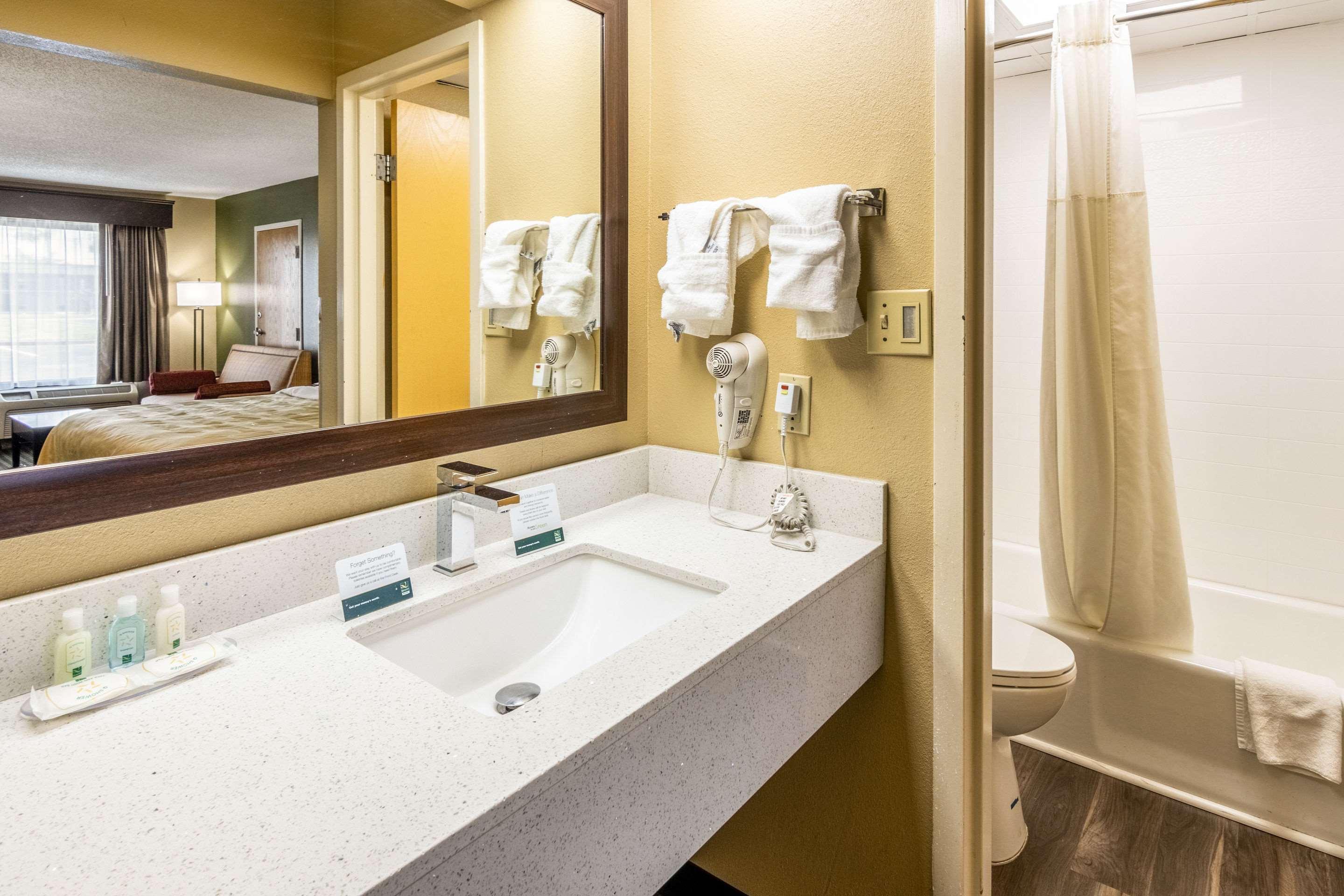 Quality Inn Perry - National Fairgrounds Area Exterior foto
